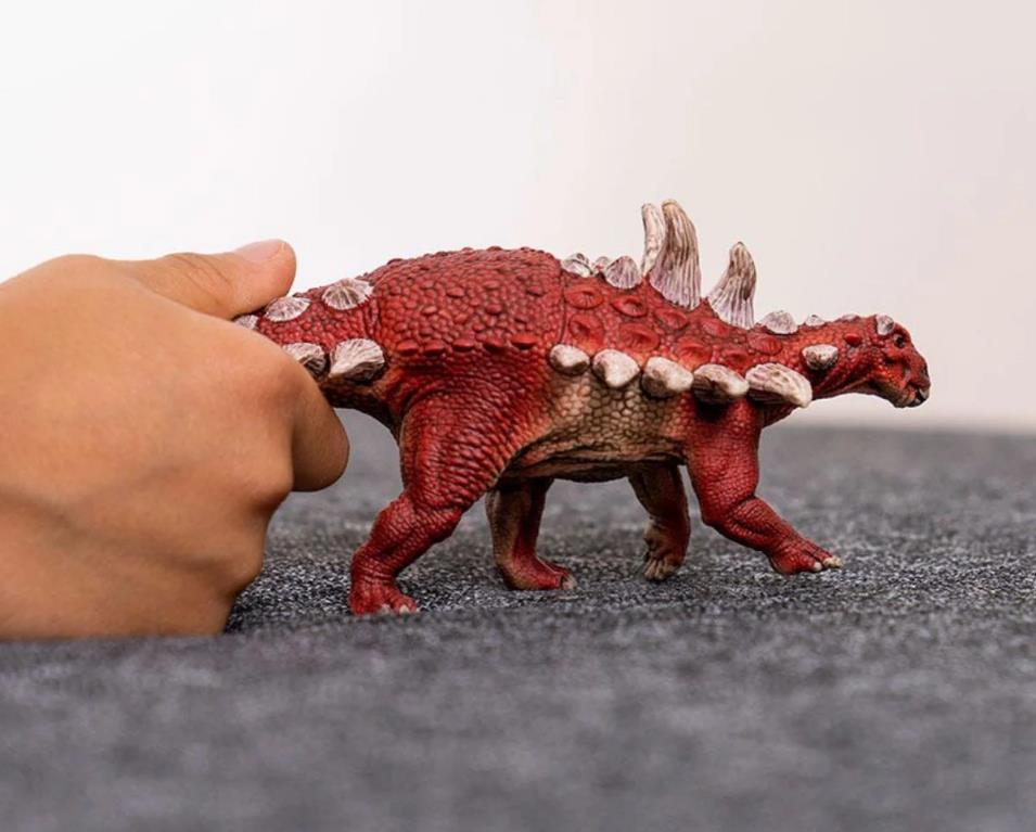 Gastonia Figurine