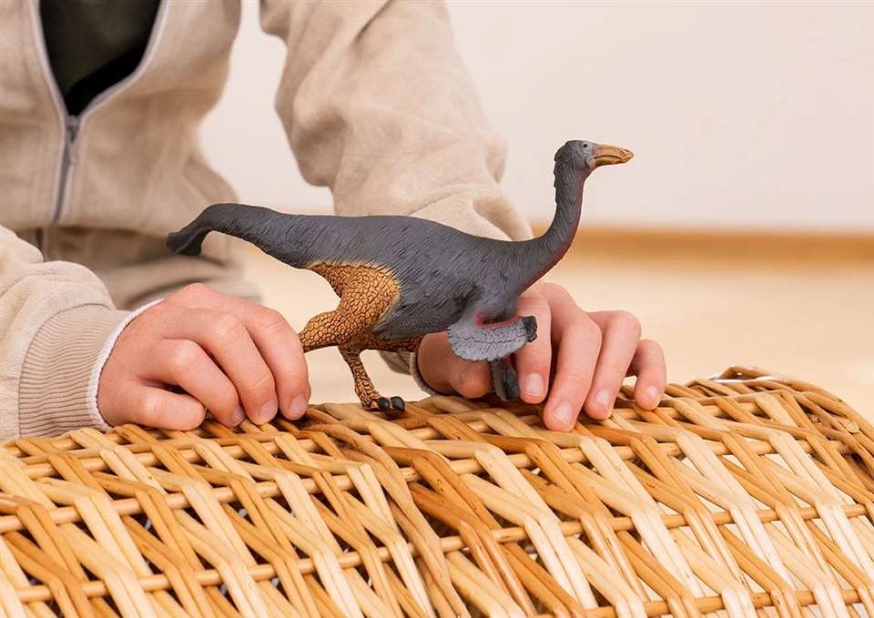 Gallimimus Figurine