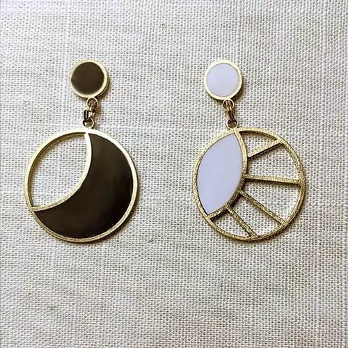Sun & Moon Drop Earrings (Black & White)