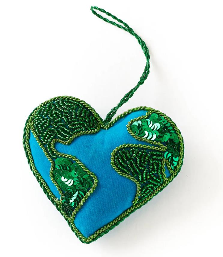 <small>Heart Earth Ornament</small>